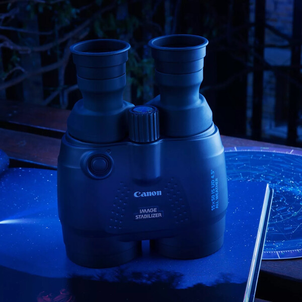 Canon Image stabilized binoculars 15x50 IS AW