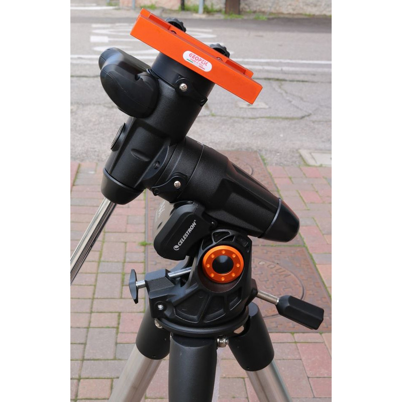 Geoptik Adapter voor prismaklemmen op de Celestron AVX montering