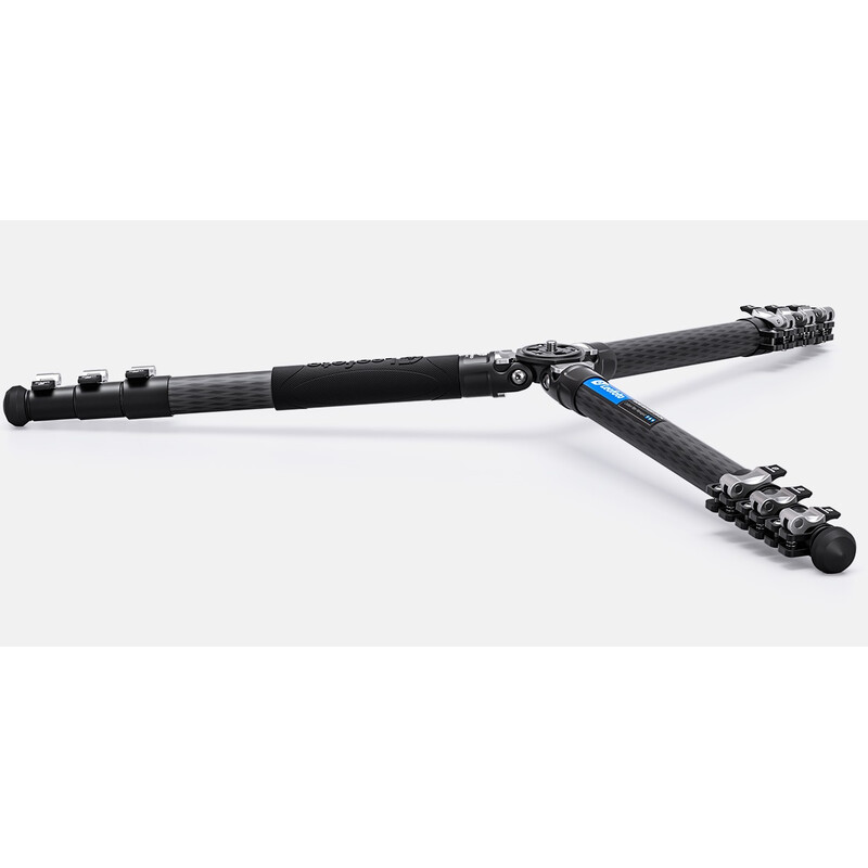 Leofoto Carbon tripod LSR-324C